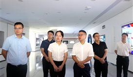 攀枝花市西區(qū)區(qū)委副書記、代理區(qū)長尚滟佳一行到德勝釩鈦調(diào)研交流